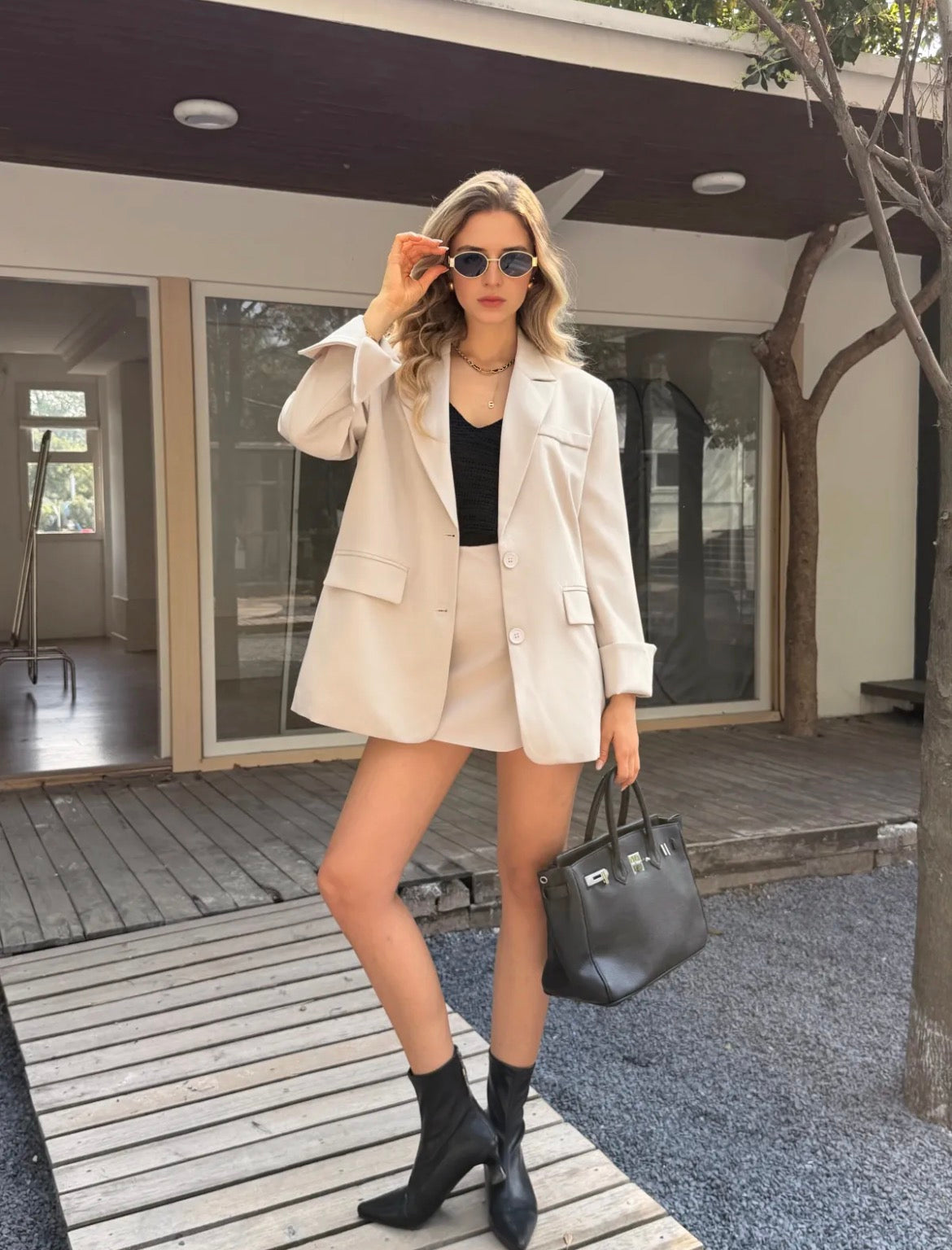 Spring švarkas su skeltuku