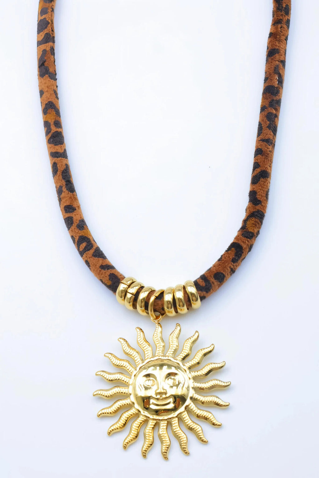 Kaklo vėrinys Saulė leo
