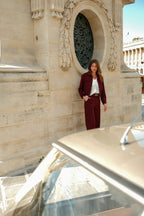 Burgundy kelnės
